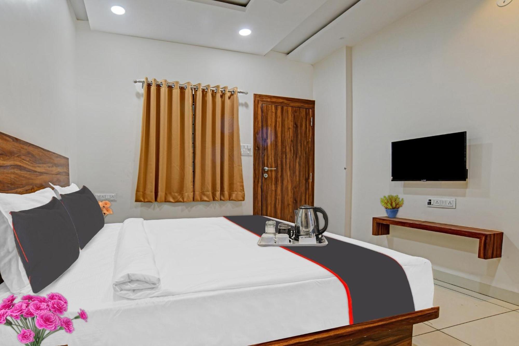 אינדורה Hotel O Blue Sky מראה חיצוני תמונה